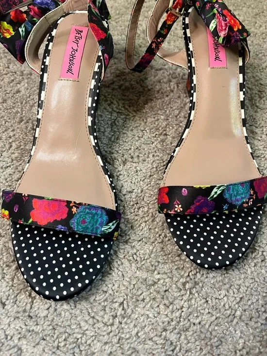 Betsey Johnson Neely Satin Floral Polka Dot Ankle Strap at Bow Wedge Sandals 9.5 - Picture 3 of 7